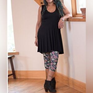 Salaam Made in USA Amelia Tunic Sleeveless in Black Sz S Lagenlook Handmade